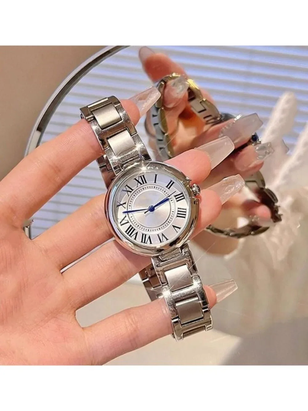 Women's Silver-White Classic Vintage Roman Numerals Dial Stainless Steel Watch